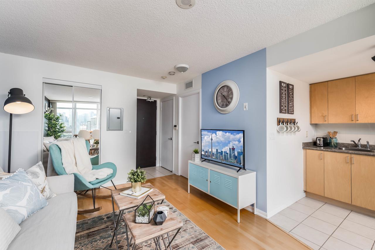 Cityscape Condo In Fort York Toronto Exterior photo